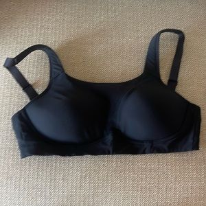 Lululemon sports bra size 34D